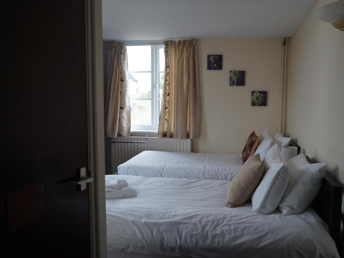 Hotel Shoulder Of Mutton Milton Keynes Exterior foto