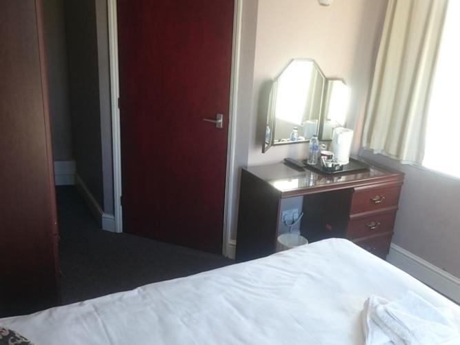 Hotel Shoulder Of Mutton Milton Keynes Exterior foto